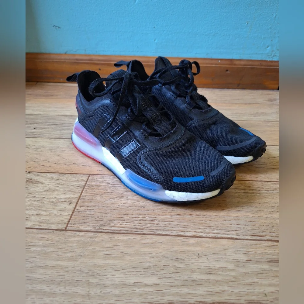 Adidas Originals NMD_V3 BOOST OG Black White Men Unisex Casual Shoes